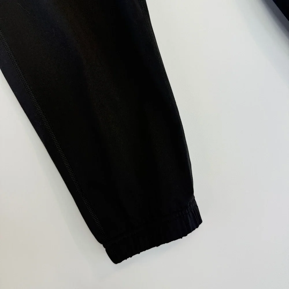 Vuori Sunday Performance Jogger Mens Small Black V4049 Slim Fit Athletic Pants
